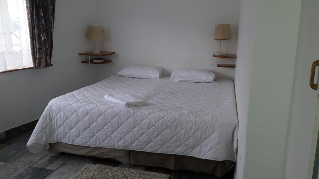 Upperroom Guesthouse 姆巴巴内 外观 照片